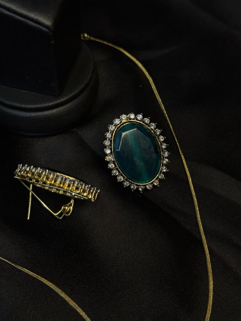veloria pendant set (14)