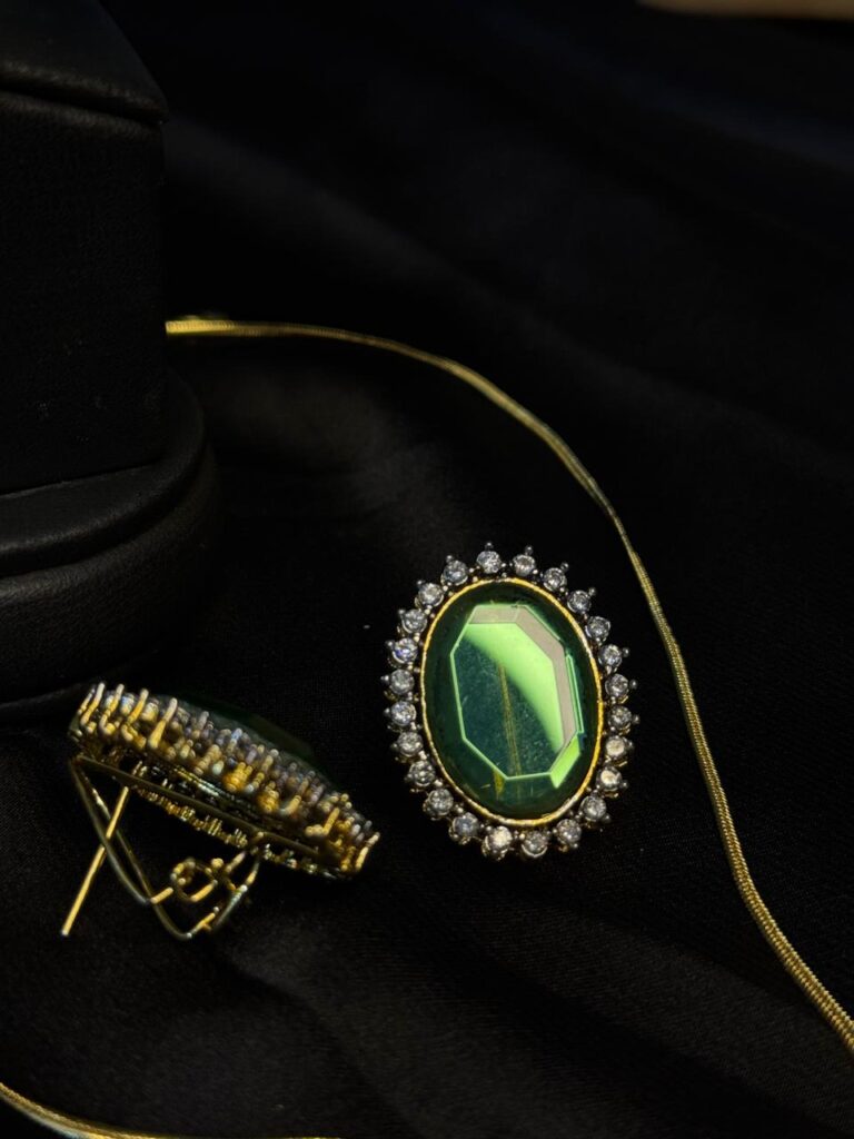 veloria pendant set (15)