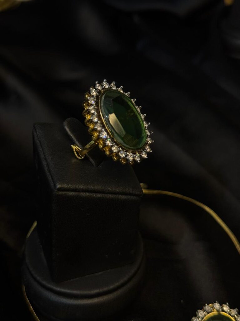 veloria pendant set (16)